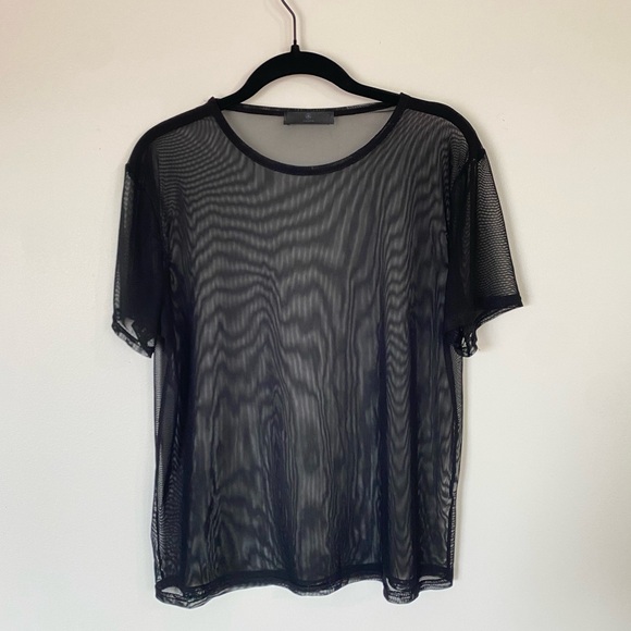 Mesh Black Top - Picture 1 of 4